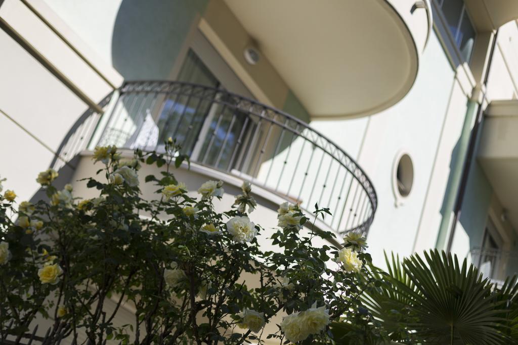 Residence Hamilton Riccione Luaran gambar