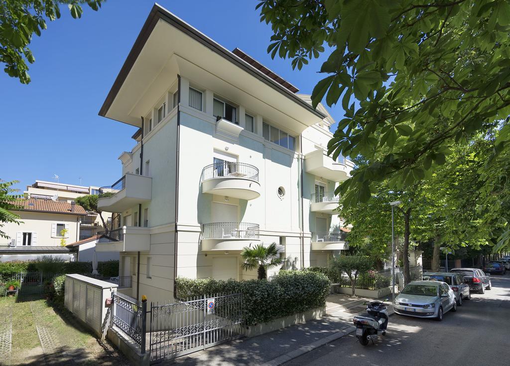 Residence Hamilton Riccione Luaran gambar