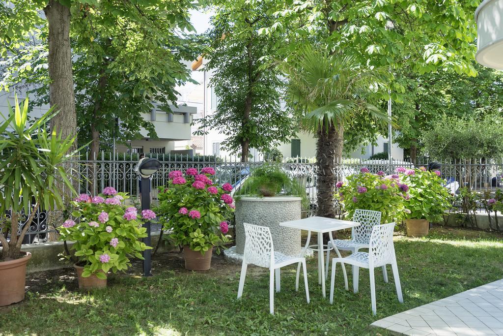 Residence Hamilton Riccione Luaran gambar