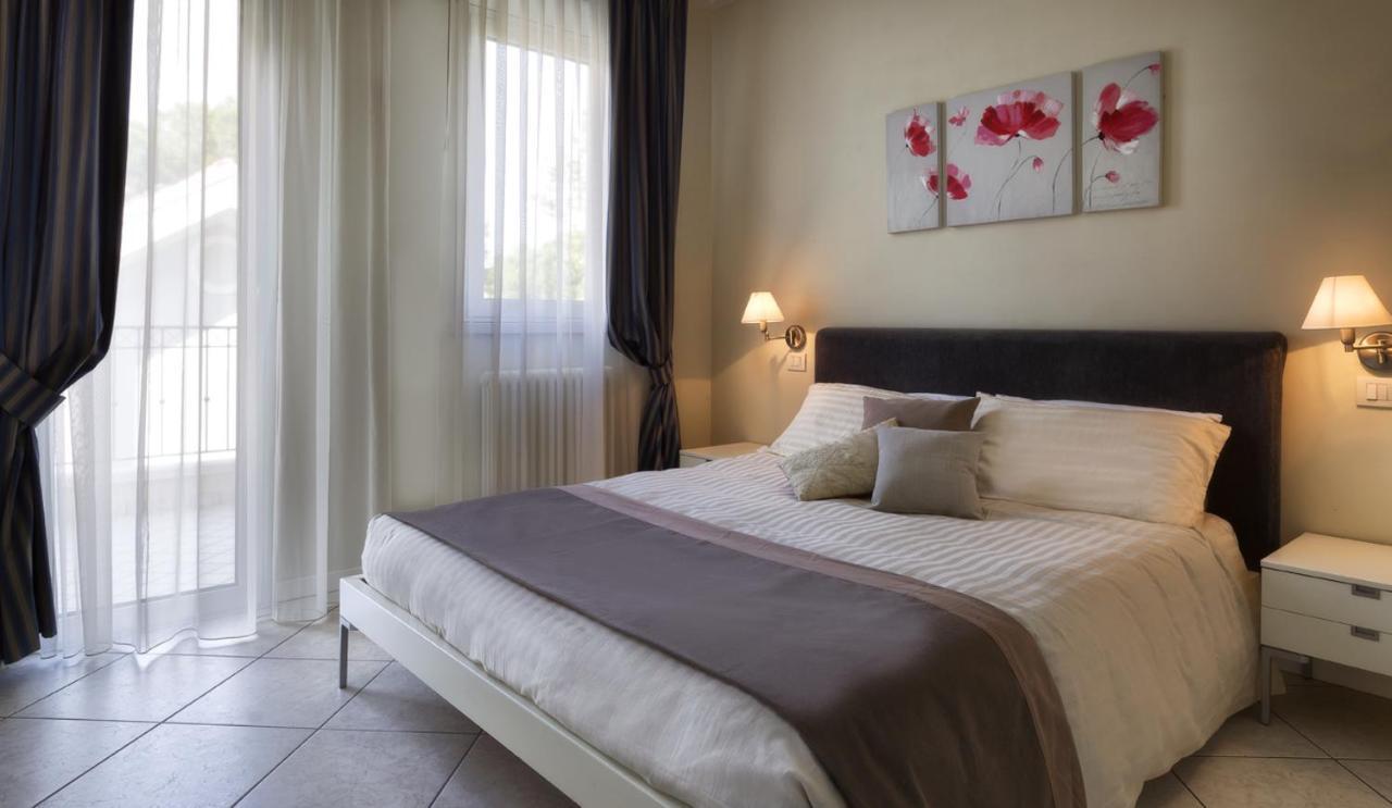 Residence Hamilton Riccione Luaran gambar